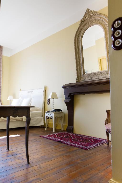 Hostellerie du Coq d'Or Jonzac Zimmer foto